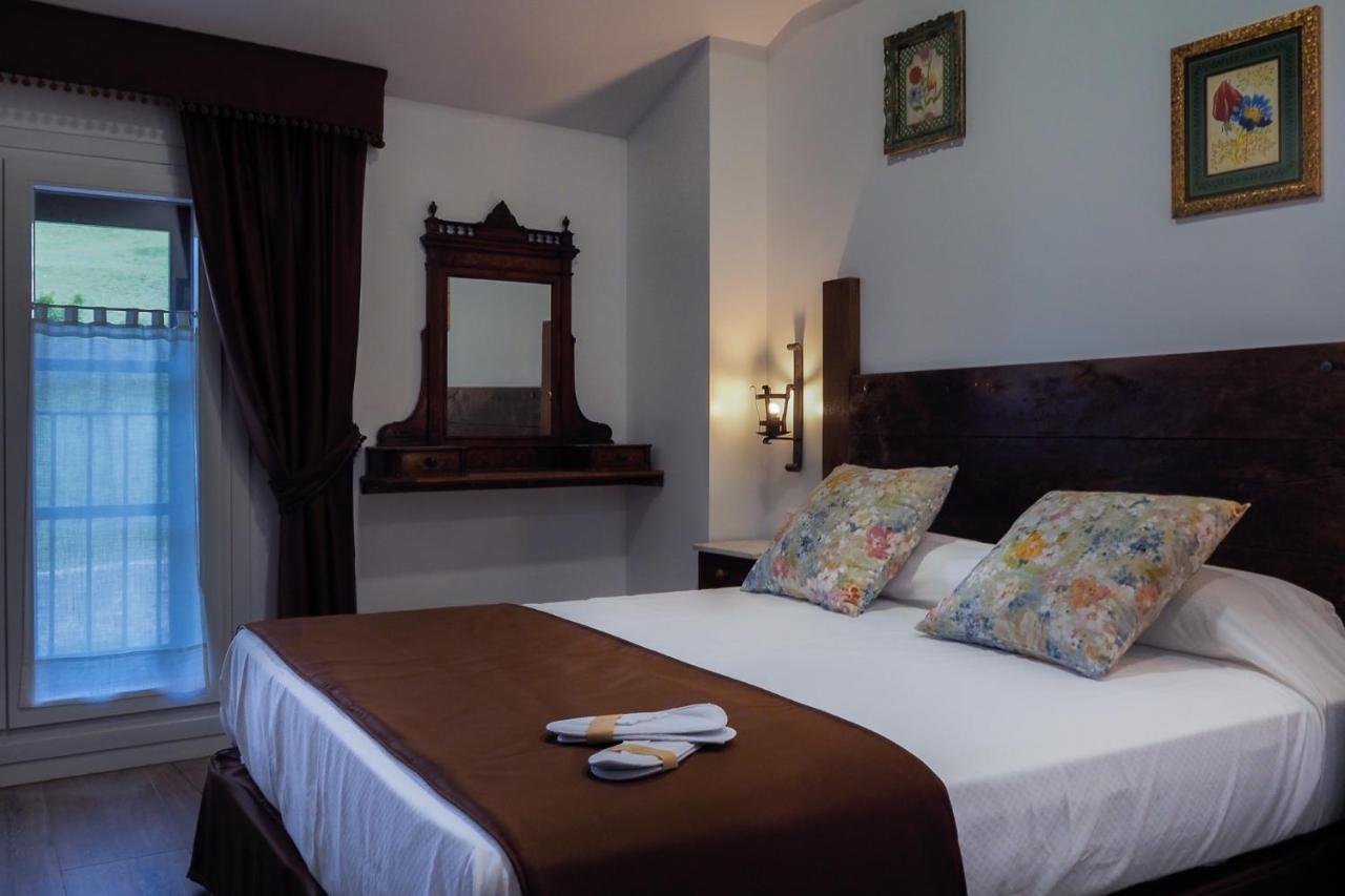 Posada Y Apartamentos Trebuesto De Guriezo Dış mekan fotoğraf