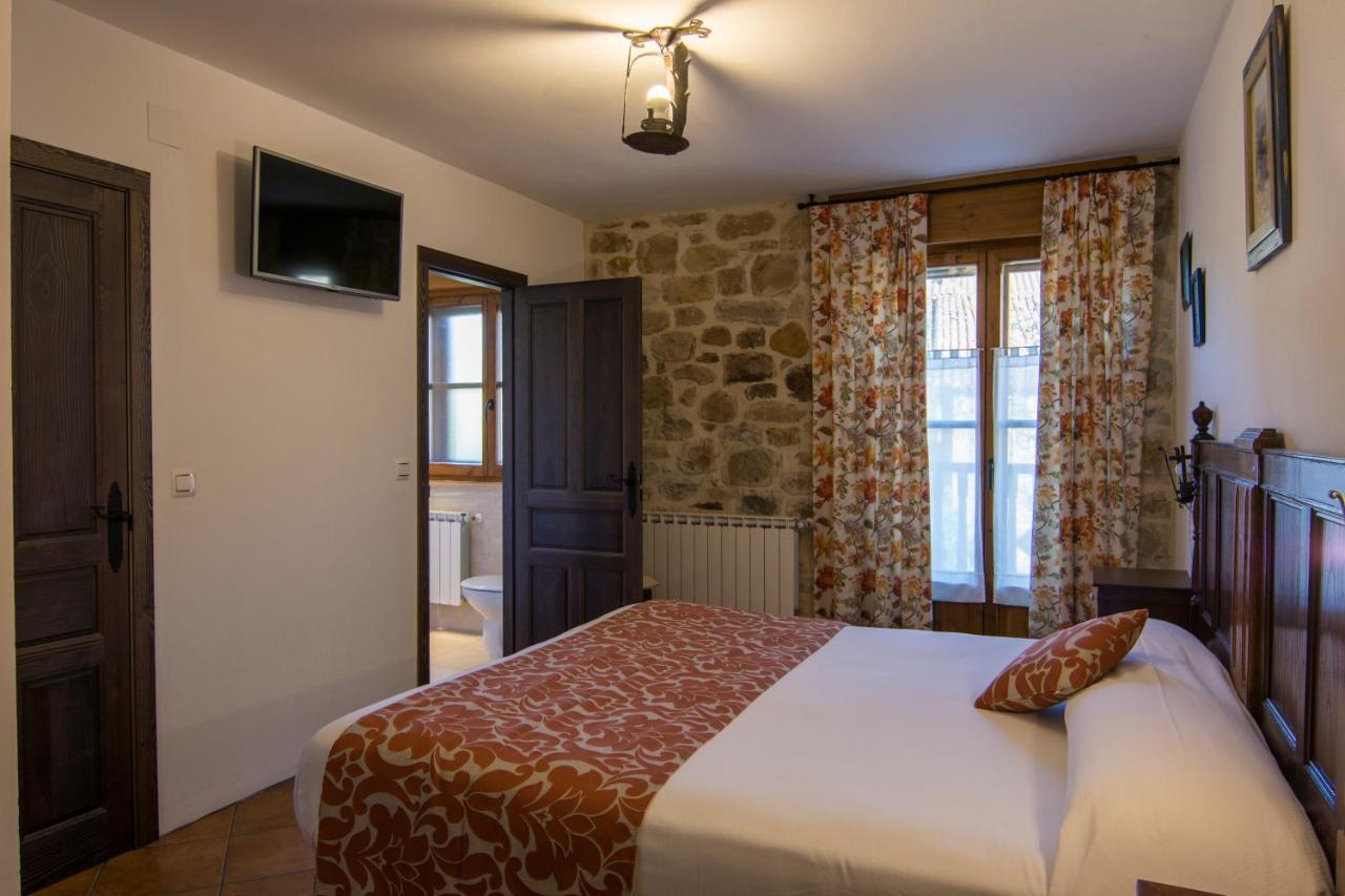 Posada Y Apartamentos Trebuesto De Guriezo Dış mekan fotoğraf