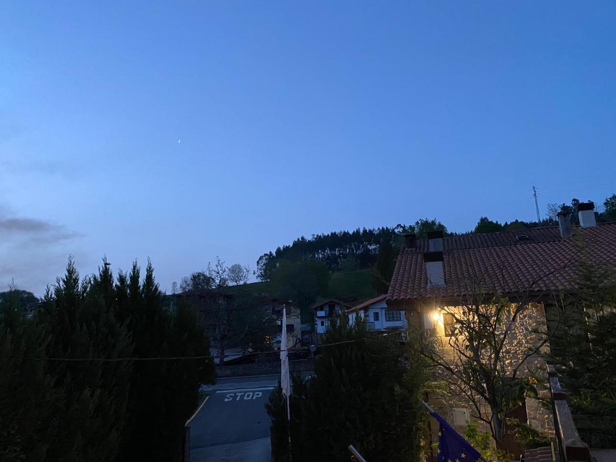 Posada Y Apartamentos Trebuesto De Guriezo Dış mekan fotoğraf